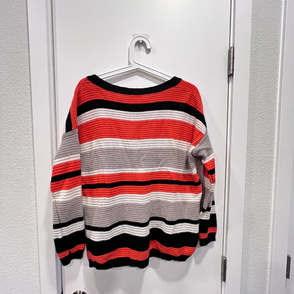 Max&Co Sweater Size Large - Picture 4 of 9